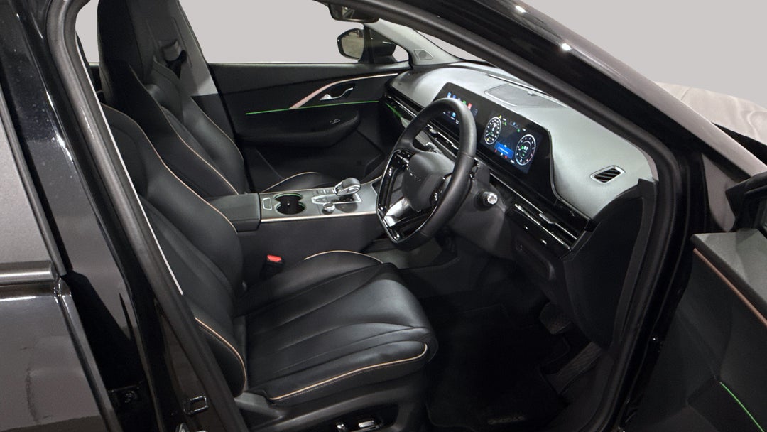 2023 Chery Omoda 5 Bx (basic Version), Automatic, 27245 km, Right Side Front Door Cabin View