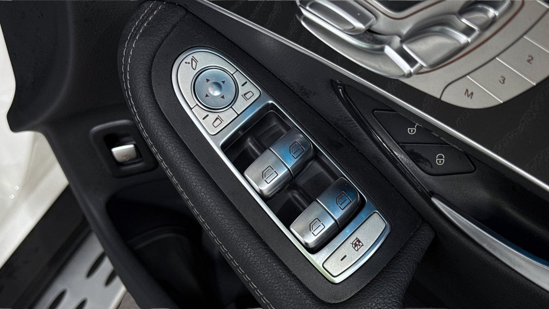 2019 Mercedes-benz GLC 250, Automatic, 66864 km, Drivers Side Door Panel Controls