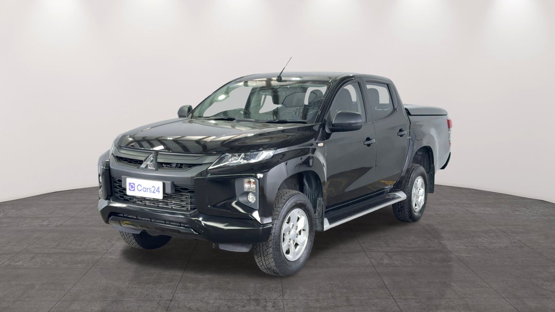 Left Front Diagonal (45- Degree) View