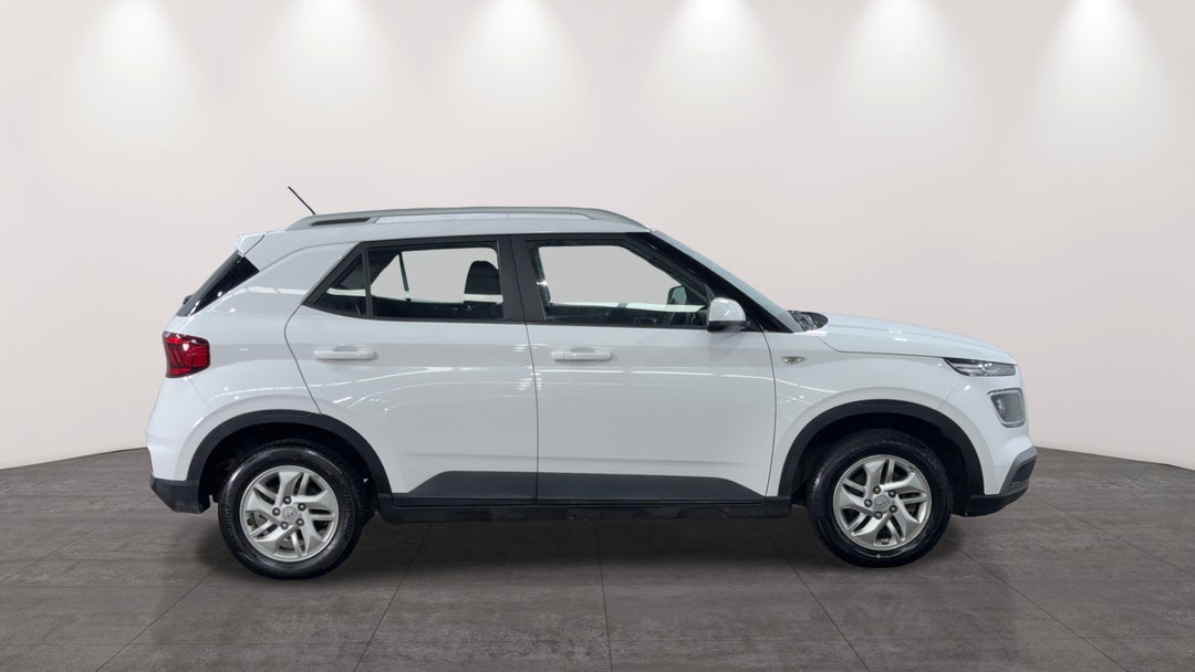 2023 Hyundai Venue Venue, Automatic, 57413 km, Right Side View