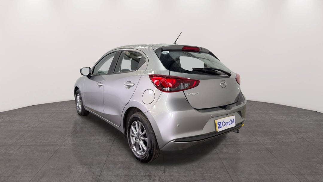 Left Back Diagonal (45- Degree) View