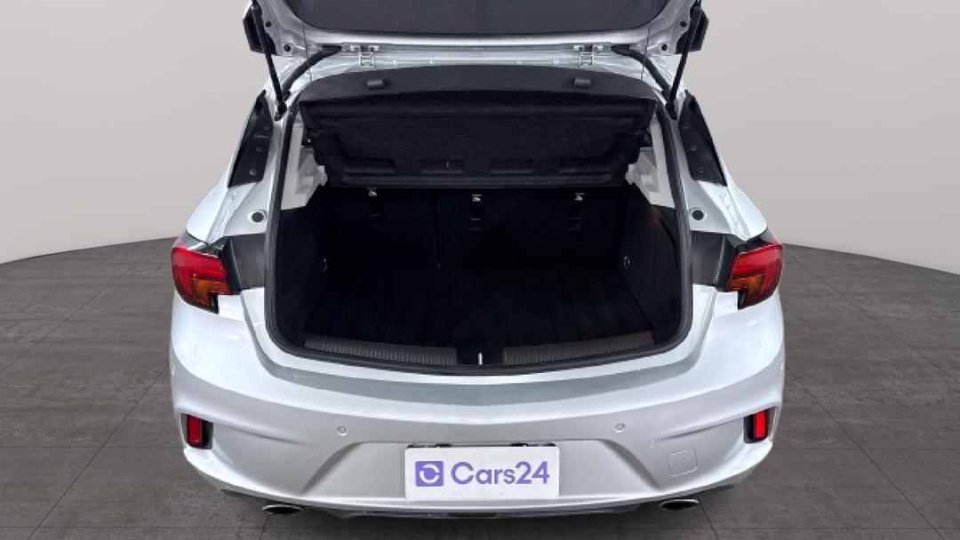 2018 Holden Astra Rs, Automatic, 31038 km, Boot Inside View