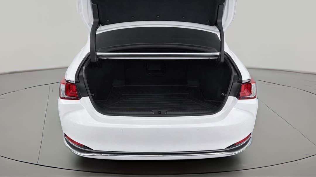 2023 Lexus Es300h Luxury (hybrid), Automatic, 15077 km, Boot Inside View