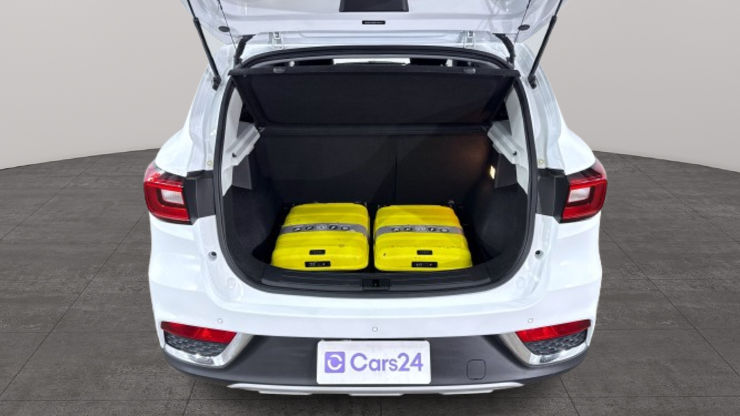 2023 MG ZS Excite, Automatic, 25899 km, Boot Inside View with Luggage
