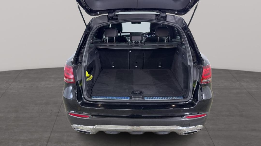 2020 Mercedes-benz GLC 300 4matic, Automatic, 78067 km, Boot Inside View