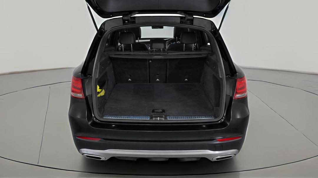 2020 Mercedes-benz GLC 300 4matic, Automatic, 78067 km, Boot Inside View