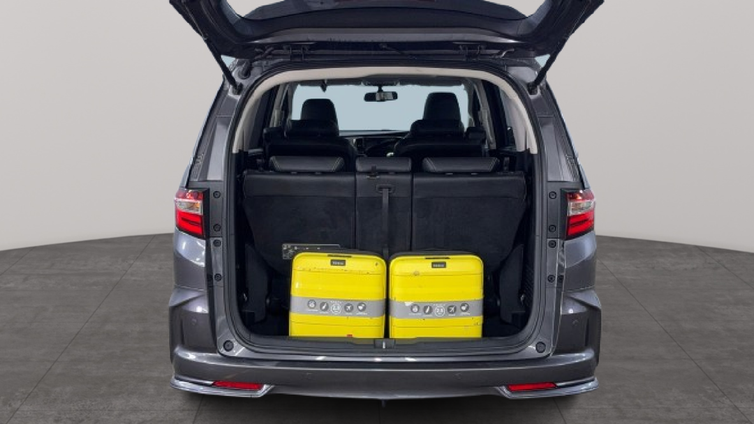 2014 Honda Odyssey Vti-l, Automatic, 44418 km, Boot Inside View with Luggage