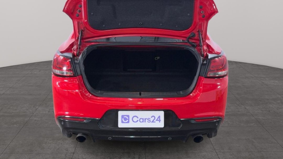 2017 Holden Commodore Sv6, Automatic, 153195 km, Boot Inside View