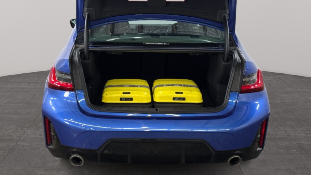 2022 BMW 3 20i M Sport, Automatic, 33217 km, Boot Inside View with Luggage