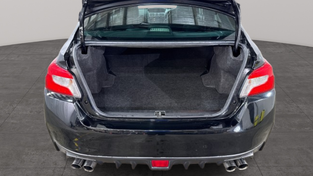 2015 Subaru WRX Premium (AWD), Manual, 92144 km, Boot Inside View
