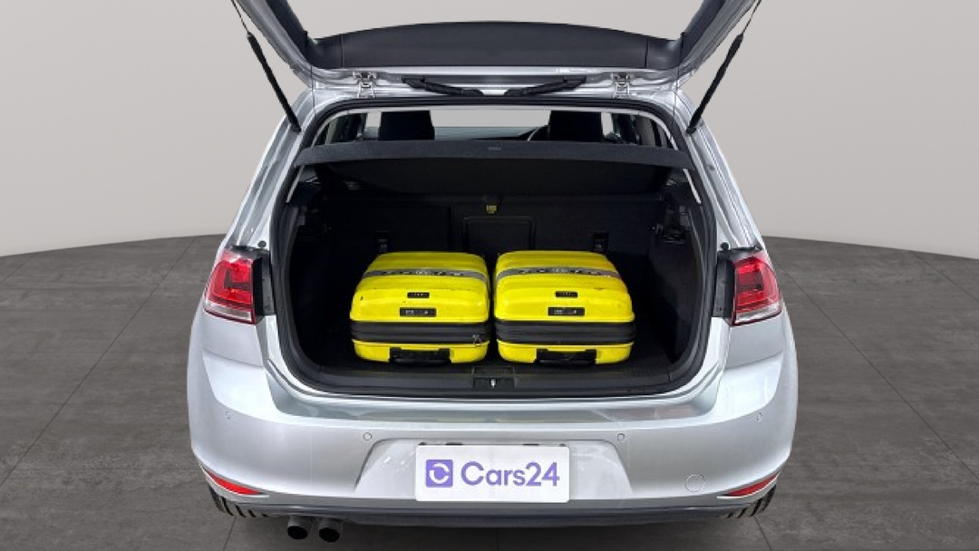 2013 Volkswagen Golf 103 Tsi Highline, Automatic, 108499 km, Boot Inside View with Luggage