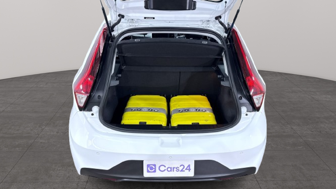 2022 MG Mg3 Auto Core, Automatic, 11608 km, Boot Inside View with Luggage