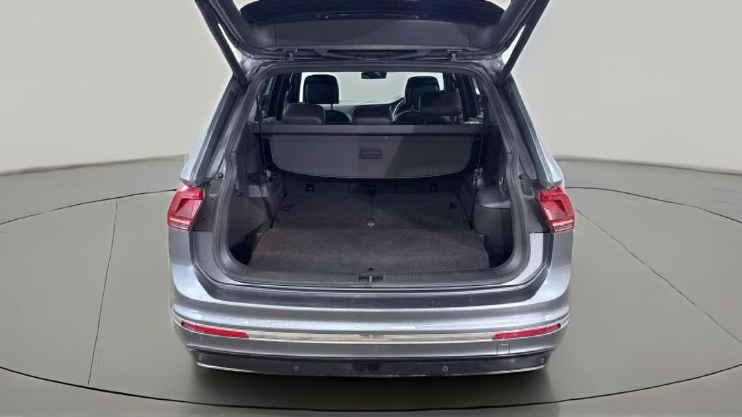 2018 Volkswagen Tiguan Allspace 162 Tsi Highline, Automatic, 148451 km, Boot Inside View