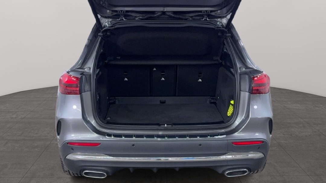 2024 Mercedes-benz GLA 200, Automatic, 14163 km, Boot Inside View