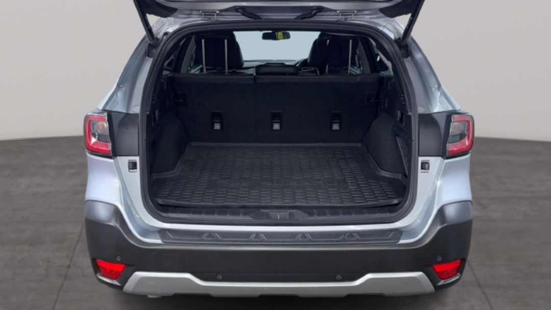 2021 Subaru Outback AWD Touring, Automatic, 91597 km, Boot Inside View