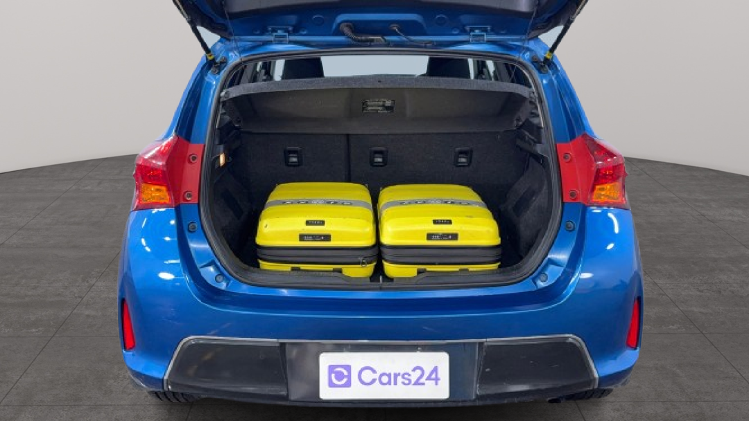 2014 Toyota Corolla Ascent Sport, Automatic, 128066 km, Boot Inside View with Luggage