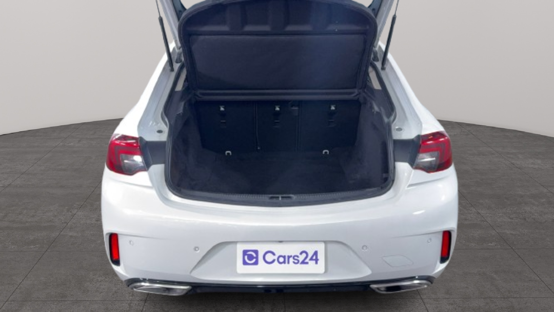 2018 Holden Commodore Rs-v, Automatic, 77855 km, Boot Inside View