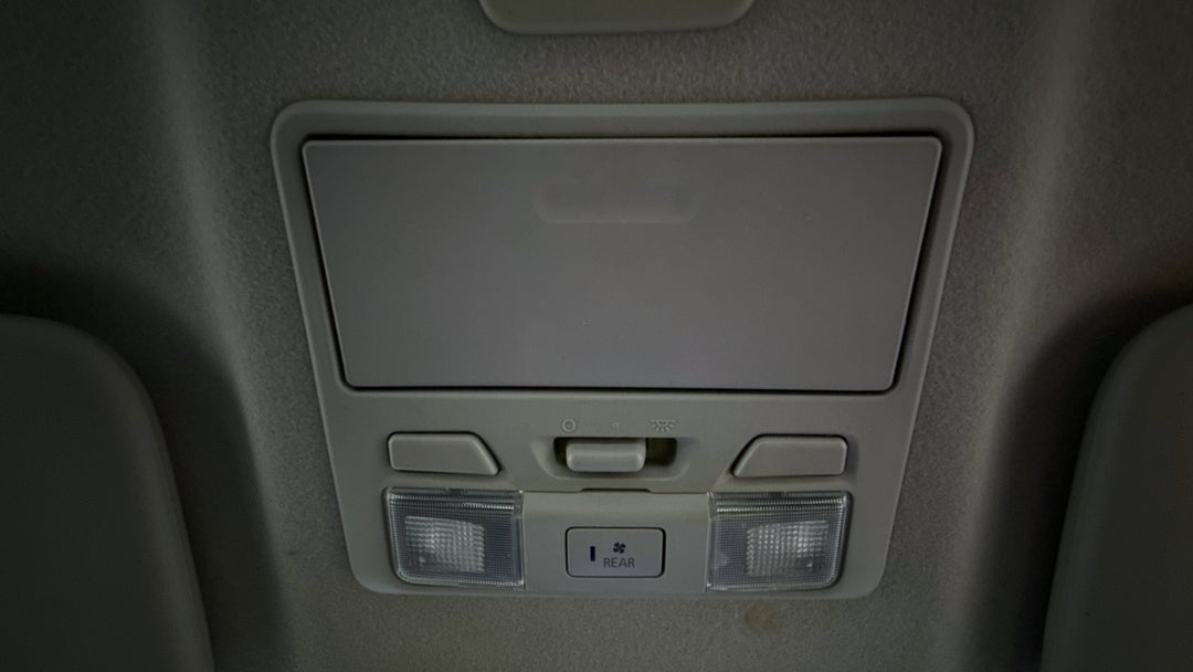 2021 Mitsubishi Triton Glx+ (4x4), Automatic, 119004 km, On-Roof Controls/Sunglass holder