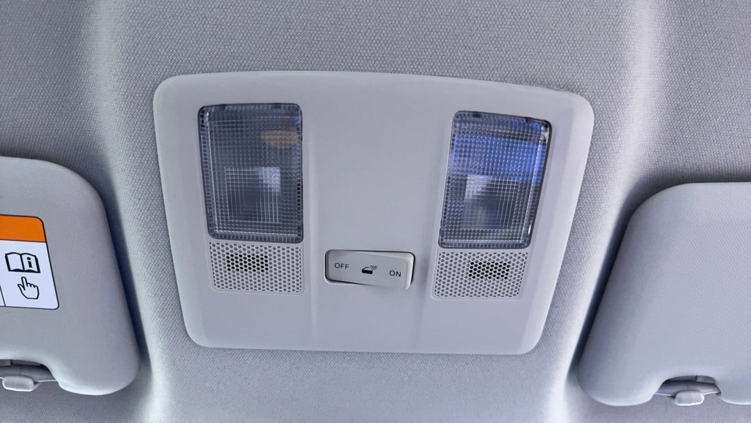 On-Roof Controls/Sunglass holder