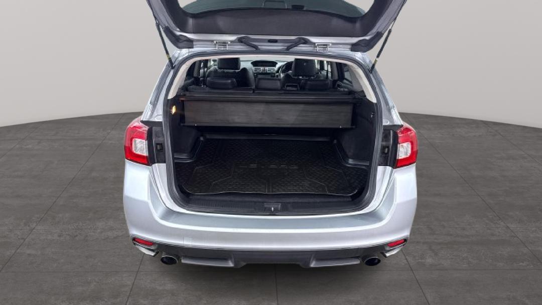 2016 Subaru Levorg 2.0 Gt-s (AWD), Automatic, 141217 km, Boot Inside View