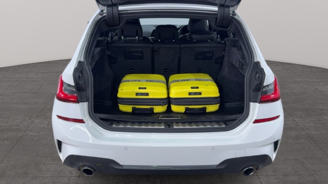 2020 BMW 3 30i Touring M Sport, Automatic, 43250 km, Boot Inside View with Luggage