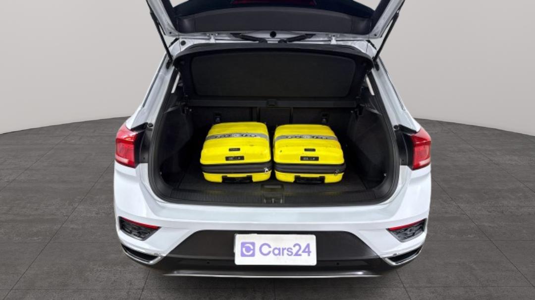 2021 Volkswagen T-roc 110tsi Style, Automatic, 57065 km, Boot Inside View with Luggage