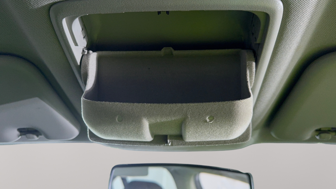 On-Roof Controls/Sunglass holder