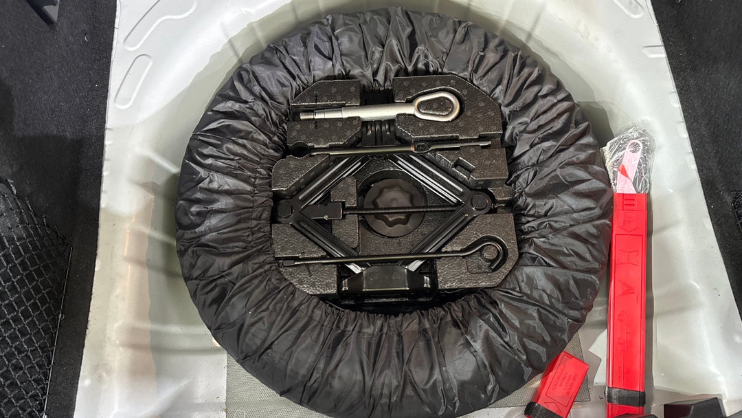 2024 MG ZS Excite, Automatic, 31225 km, Spare Wheel