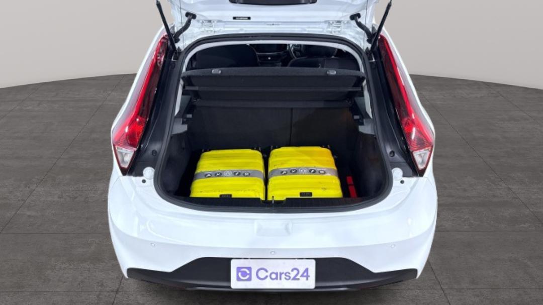 2022 MG Mg3 Auto Core, Automatic, 22161 km, Boot Inside View with Luggage