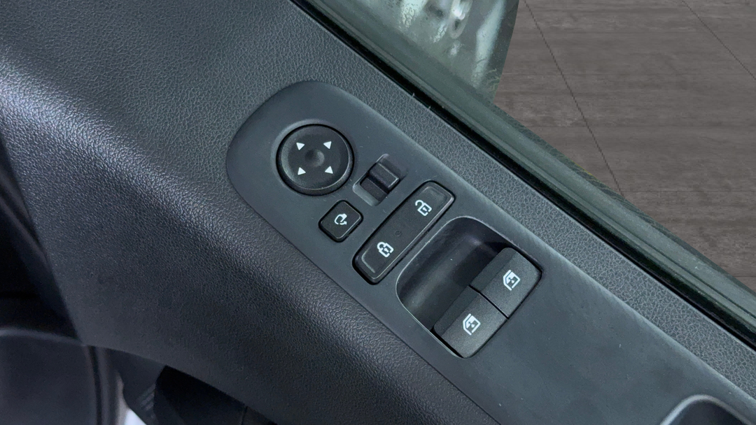 2023 Hyundai Staria Staria, Automatic, 81037 km, Drivers Side Door Panel Controls