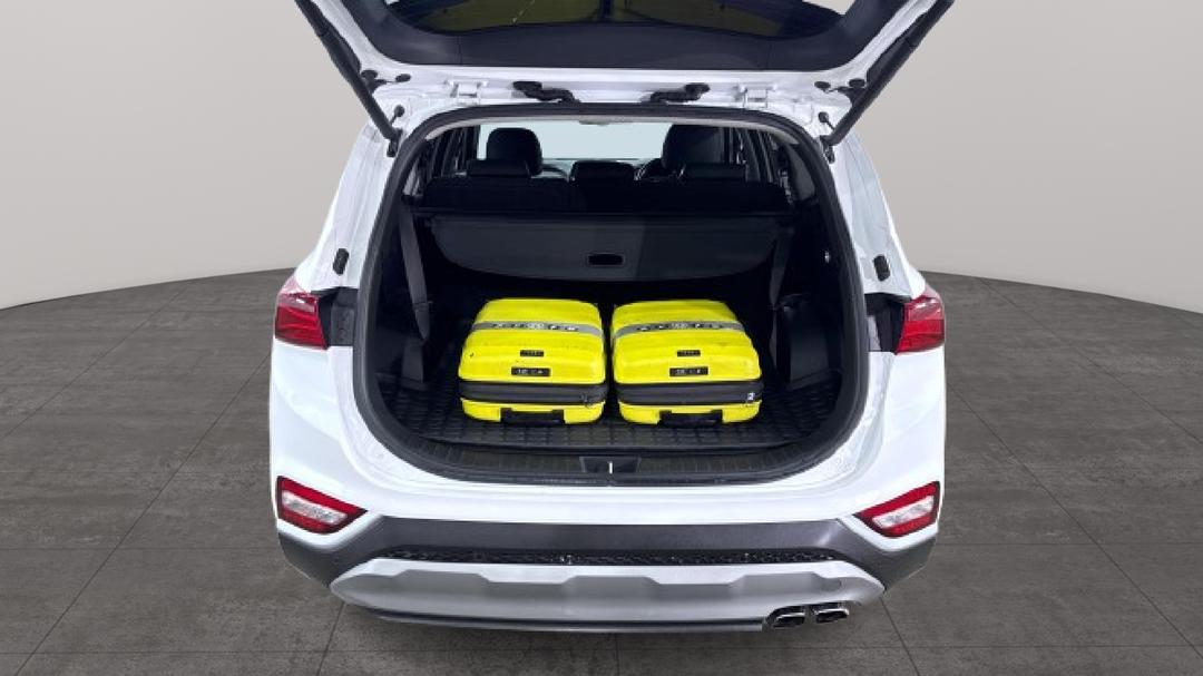 2019 Hyundai Santa Fe Highlander Crdi Blk-bge (AWD), Automatic, 88159 km, Boot Inside View with Luggage