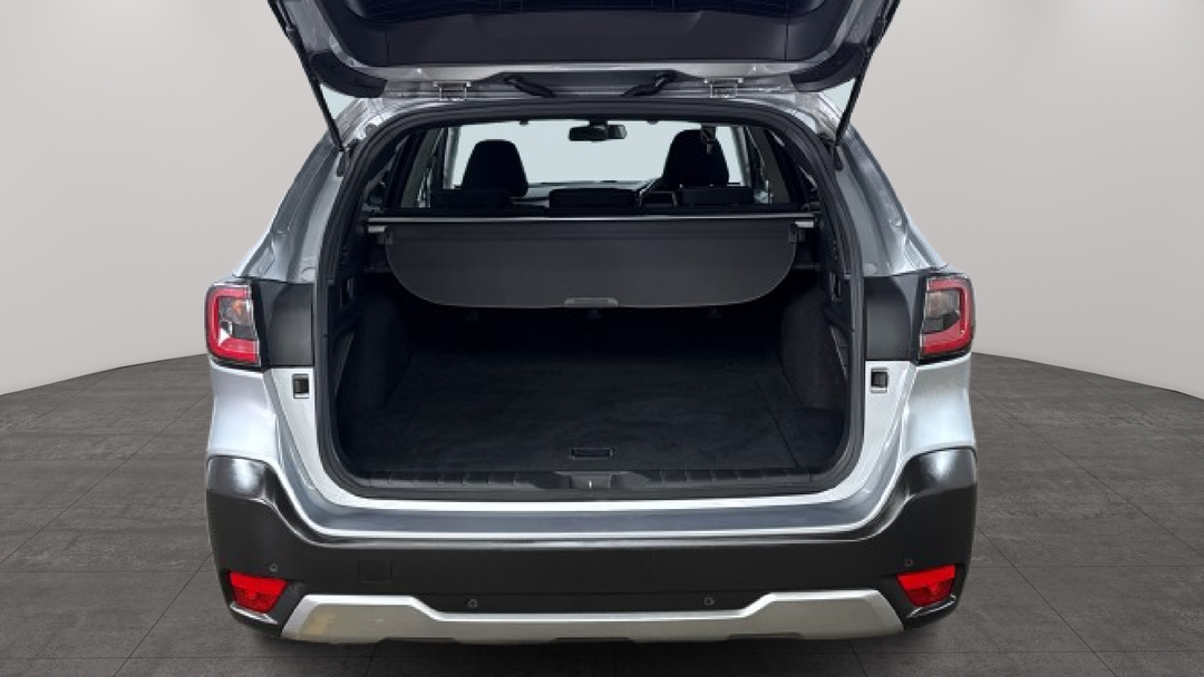 2020 Subaru Outback AWD, Automatic, 84367 km, Boot Inside View