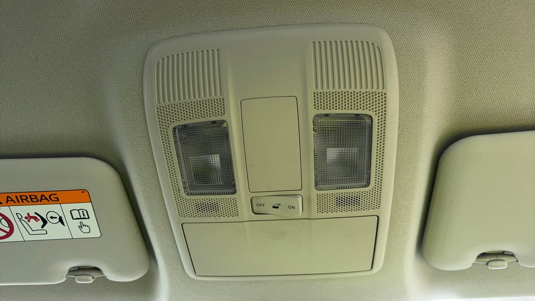 On-Roof Controls/Sunglass holder