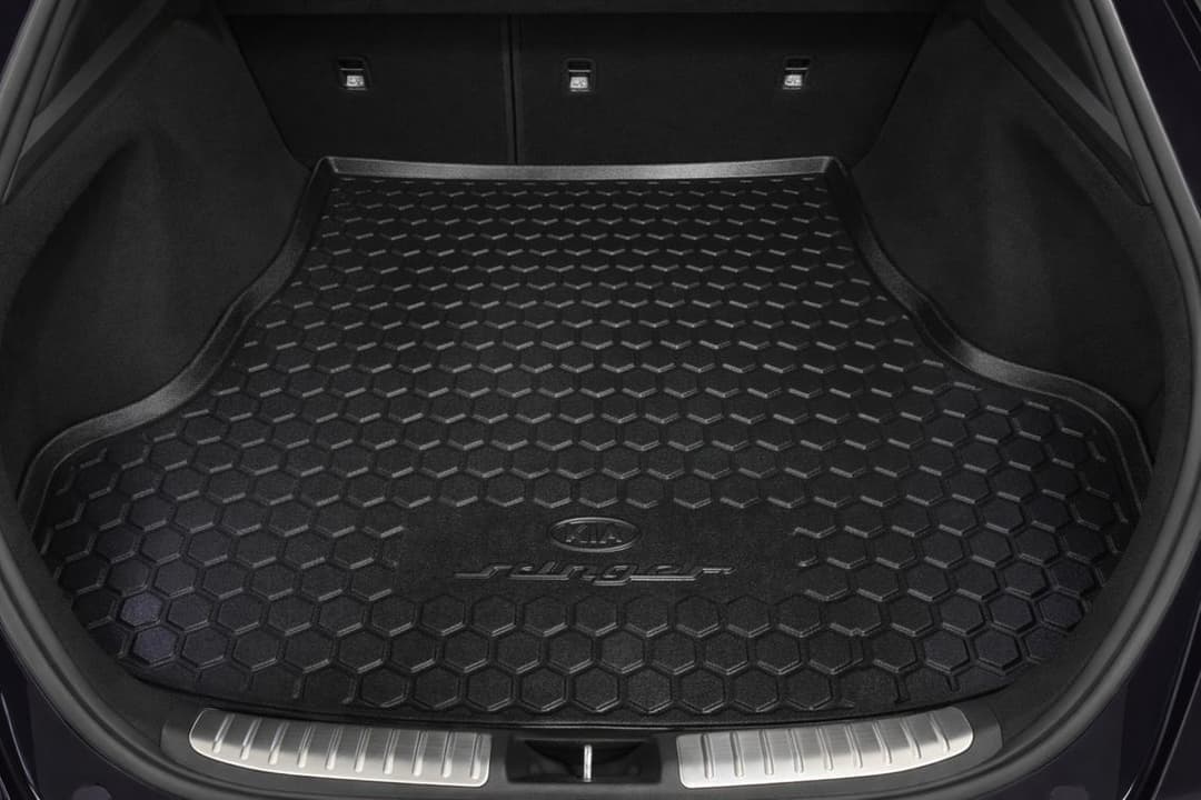 2021 Kia Stinger Gt (red Leather), Automatic, 28350 km, Boot Inside View