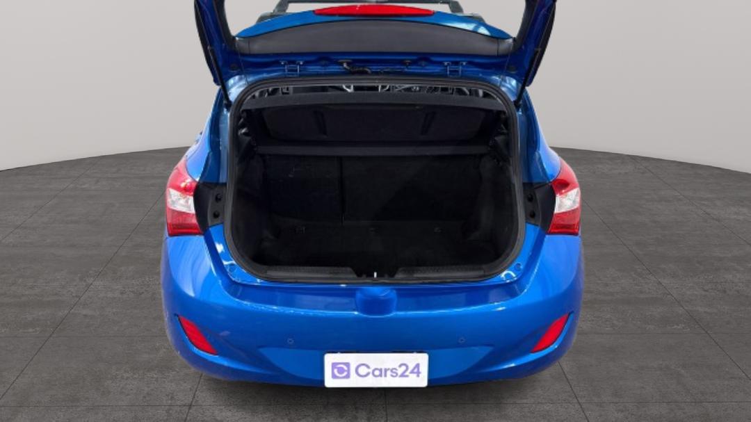 2016 Hyundai i30 Active X, Manual, 74462 km, Boot Inside View