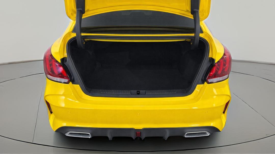 2024 MG Mg5 Essence, Automatic, 8742 km, Boot Inside View