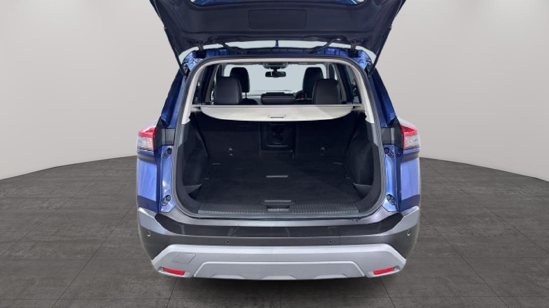 2023 Nissan X-trail St-l (4WD) E-power (hybrid), Automatic, 11977 km, Boot Inside View
