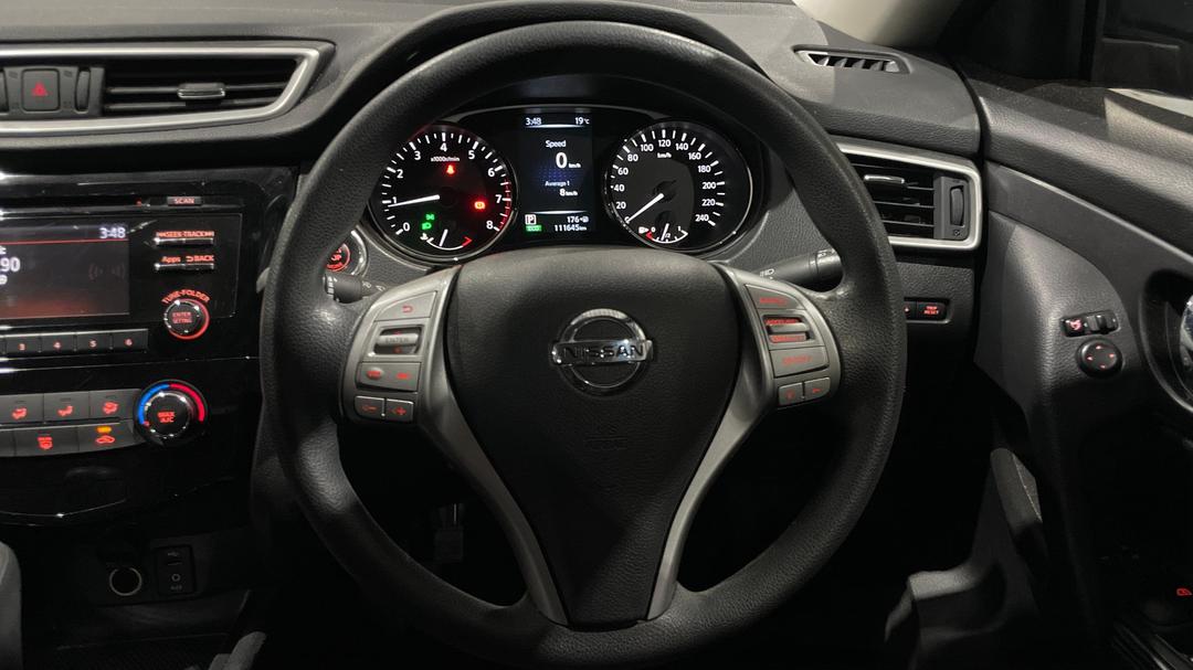 2016 Nissan X-trail St (4x4), Automatic, 111645 km, Steering Wheel Close-up