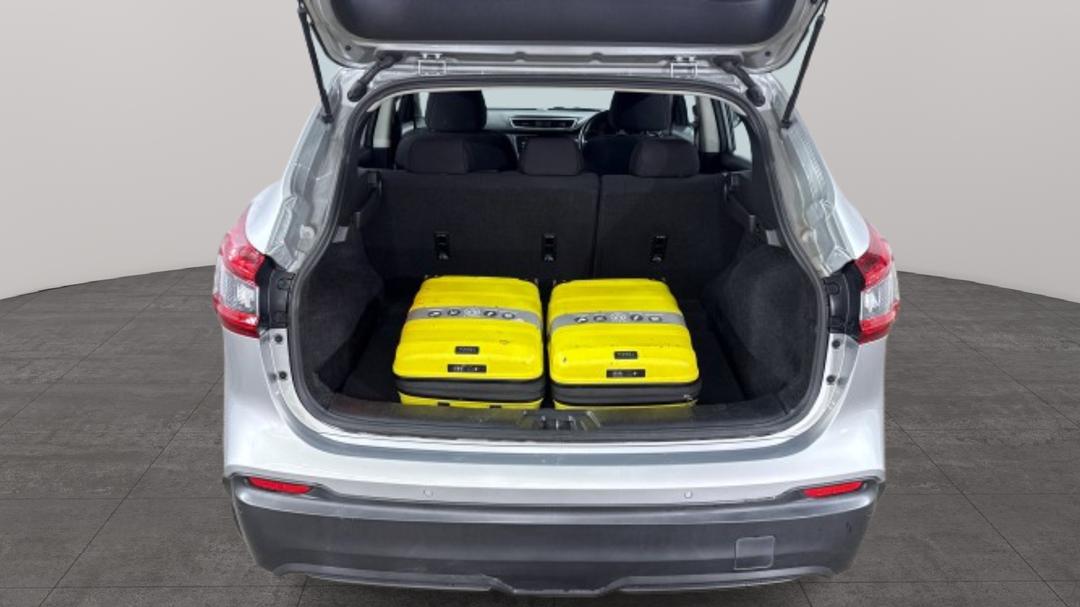2019 Nissan Qashqai St, Automatic, 78046 km, Boot Inside View with Luggage