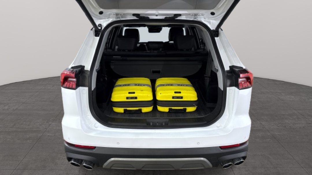 2024 Chery Tiggo 8 Pro Max Elite 2WD, Automatic, 20388 km, Boot Inside View with Luggage