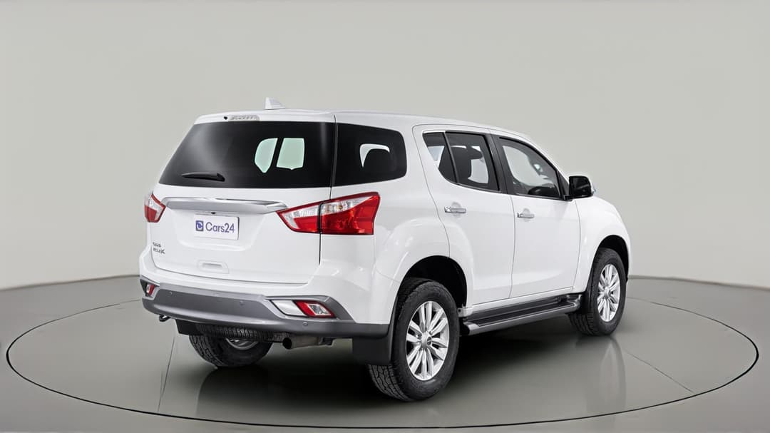 2017 Isuzu MU-X Ls-u (4x4), Automatic, 122650 km, Right Back Diagonal (45- Degree) View