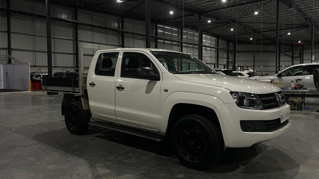 2016 Volkswagen Amarok Tdi340 (4x2), Manual, 126952 km, Right Front Diagonal (45- Degree) View