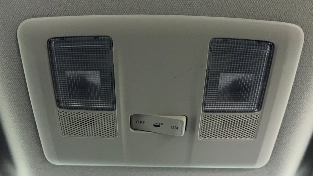 On-Roof Controls/Sunglass holder