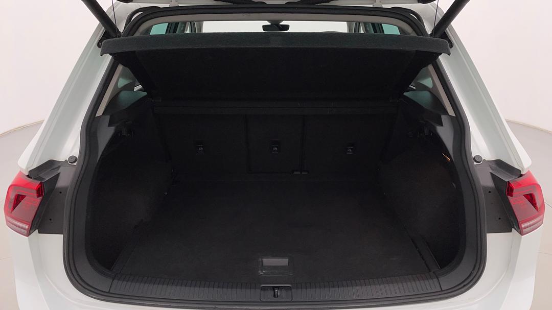 2017 Volkswagen Tiguan 162 Tsi Highline, Automatic, 93684 km, Boot Inside View