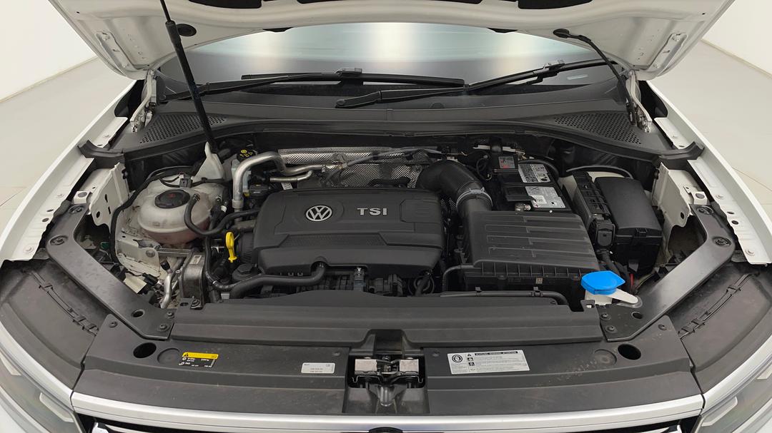 2017 Volkswagen Tiguan 162 Tsi Highline, Automatic, 93684 km, Open Bonnet (Engine)
