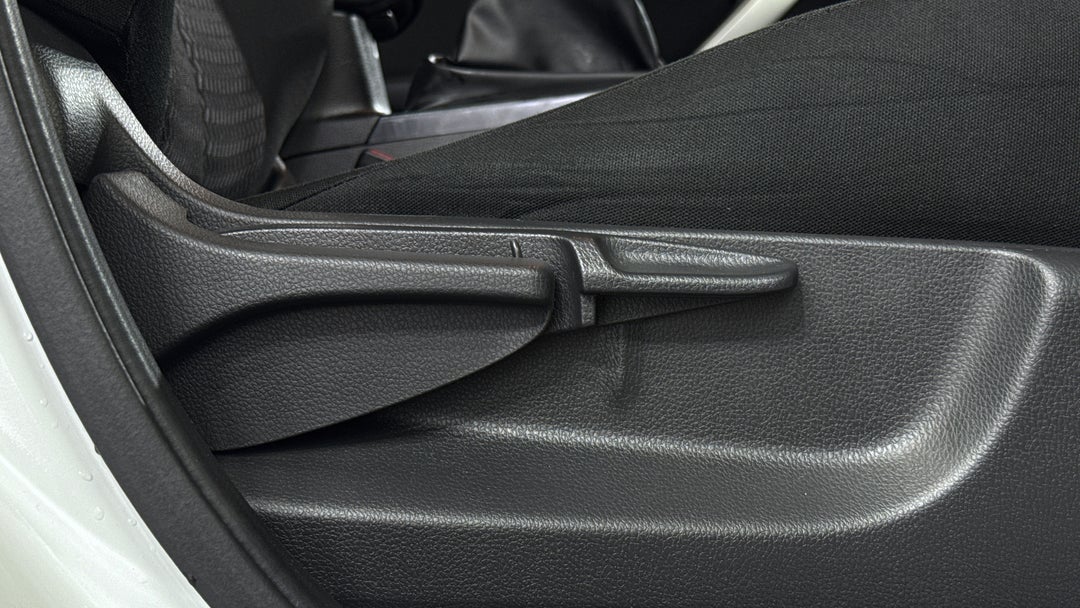 2023 Mitsubishi Eclipse Cross Es (2WD), Automatic, 43755 km, Drivers Side Adjustment Panel