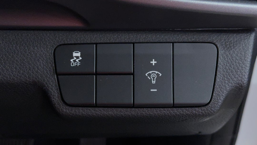 2022 Kia Stonic Sport, Automatic, 21670 km, Utility Switches/Buttons