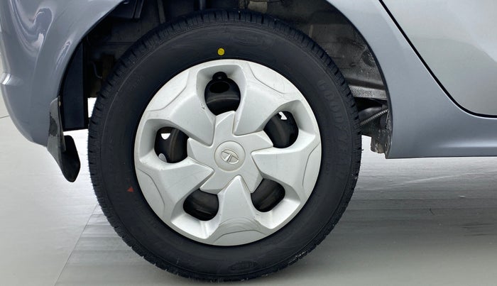 2018 Tata Tiago XT 1.2 REVOTRON, Petrol, Manual, 68,944 km, Right Rear Wheel