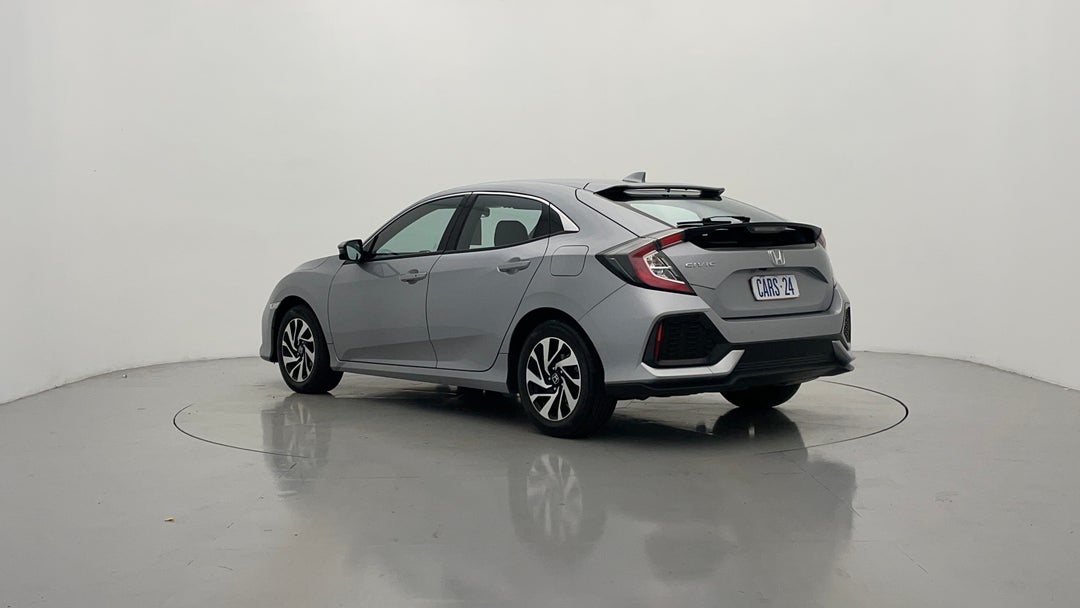 Left Back Diagonal (45- Degree) View