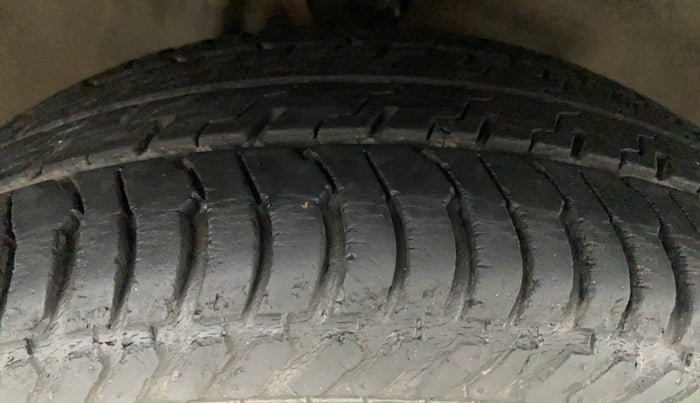 2010 Maruti Alto K10 VXI, Petrol, Manual, 37,141 km, Right Front Tyre Tread